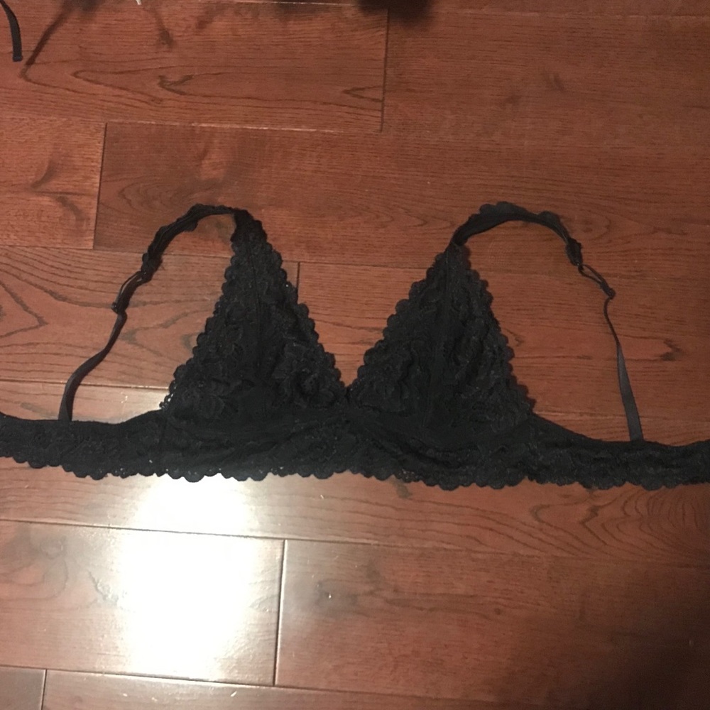 Pacsun black lace brallette